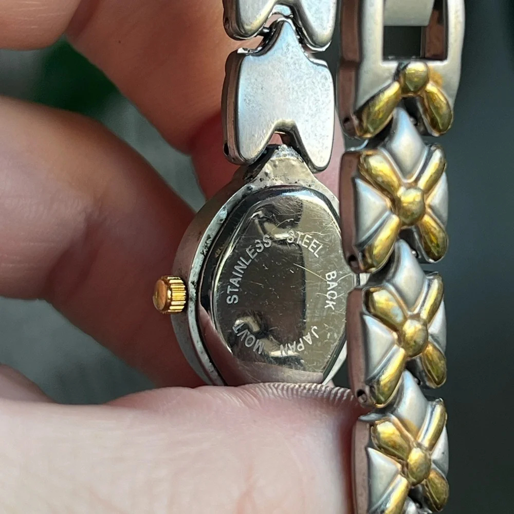 Ronica Two-Tone Quartz Watch – Butterfly Link Band – Small 6” Wrist – Japan